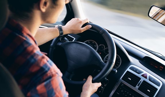 How To Find The Best Driving School